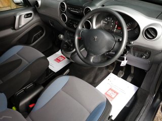 /photos/9386/31a11a77-9fcc-678d-a6d7-d44e7a9f03bf_i320x240.jpg